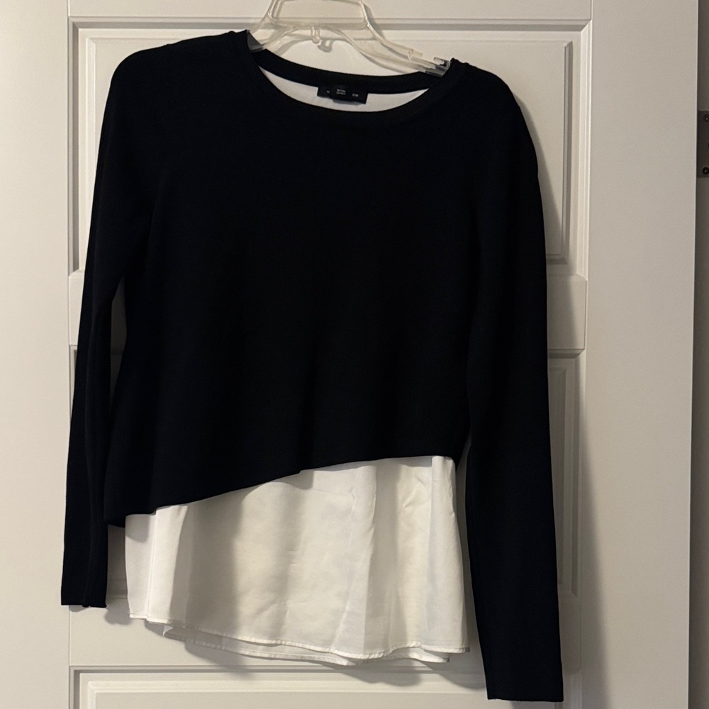 Club Monaco Black and White Sweater